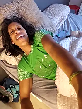 Goldenlace online show from December 14, 2025, 7:58 am