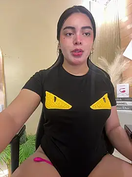 HotstuffCherrySummer online show from February 27, 2025, 6:18 am