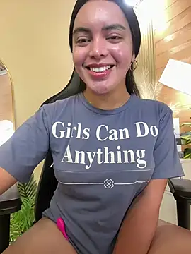 HotstuffCherrySummer online show from March 23, 2025, 6:58 am