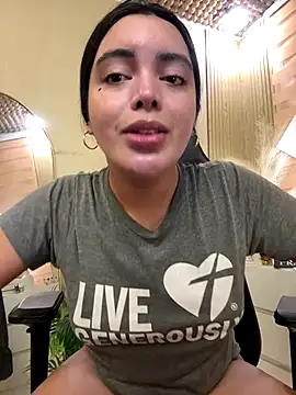 HotstuffCherrySummer online show from October 22, 2025, 7:08 am