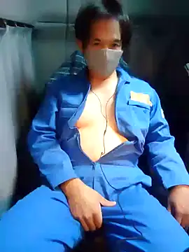 tarou08700870 online show from November 24, 2025, 5:01 pm