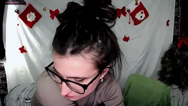 MaryEm976 online show from January 5, 2025, 11:59 am