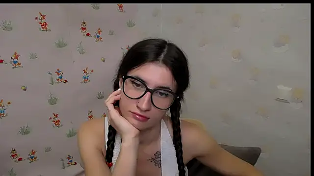 MaryEm976 online show from October 24, 2025, 9:06 am