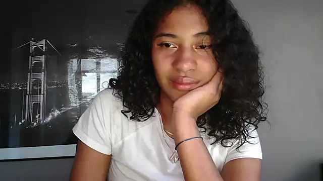 Snapshot of dark_enchantress_ chatting on July 25, 2026, 11:02 pm dark enchantress online show from July 25, 2026, 11:02 pm