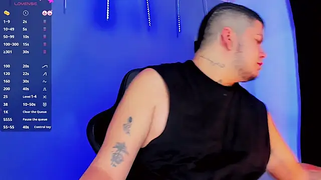 Snapshot of Thomas_chubbyxhot chatting on December 29, 2024, 7:50 am Thomas chubbyxhot online show from December 29, 2024, 7:50 am