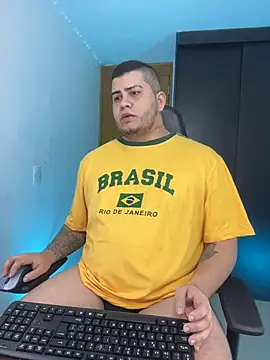 Snapshot of Thomas_chubbyxhot chatting on November 8, 2025, 3:18 am Thomas chubbyxhot online show from November 8, 2025, 3:18 am