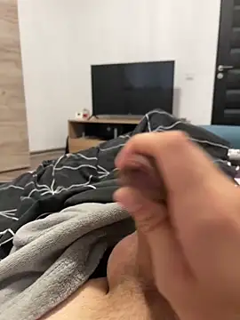 LoudPony online show from October 11, 2025, 6:01 am