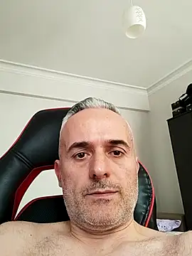 Snapshot of pussylove39 chatting on December 2, 2025, 9:47 am pussylove39 online show from December 2, 2025, 9:47 am