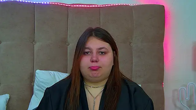 LillianKim online show from September 12, 2025, 6:30 pm