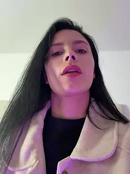 Snapshot of Lauraxx69 chatting on February 8, 2026, 4:49 am Lauraxx69 online show from February 8, 2026, 4:49 am