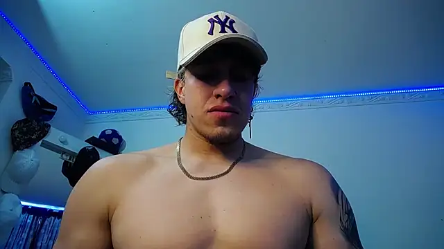 Snapshot of strongboy_ chatting on September 20, 2025, 6:53 pm strongboy online show from September 20, 2025, 6:53 pm