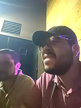 eljefe1119 online show from March 13, 2025, 4:49 am