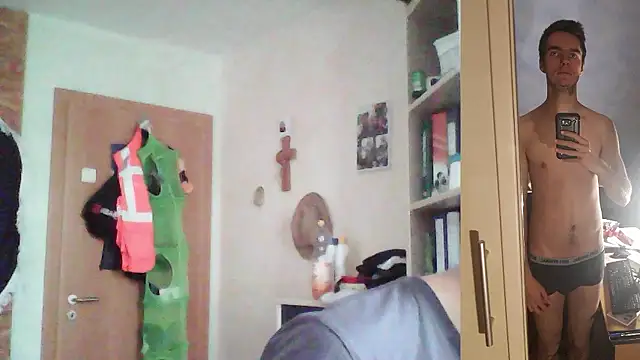 Snapshot of Chris23547 chatting on January 15, 2026, 2:32 pm Chris23547 online show from January 15, 2026, 2:32 pm