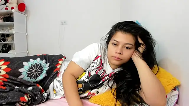 sweetnia online show from September 22, 2025, 1:02 pm