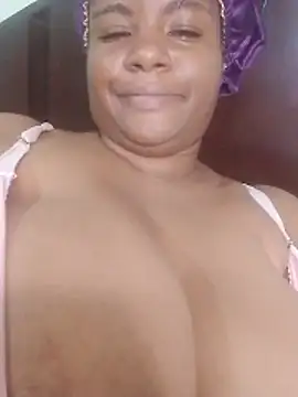 bigtitssxx online show from May 17, 2026, 11:17 am