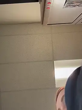 cinnatitties online show from September 11, 2025, 5:46 pm