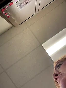 cinnatitties online show from September 22, 2025, 8:11 pm