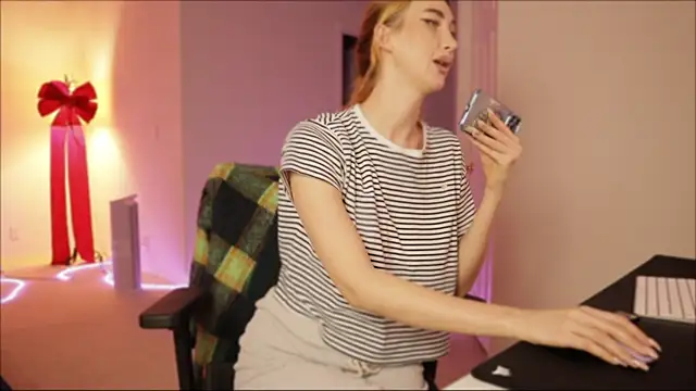 Snapshot of Alexa_Lover_Ra chatting on December 16, 2024, 3:51 am Alexa Lover Ra online show from December 16, 2024, 3:51 am