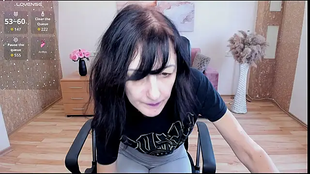 Snapshot of Dana_Haliti chatting on March 10, 2026, 7:13 am Dana Haliti online show from March 10, 2026, 7:13 am