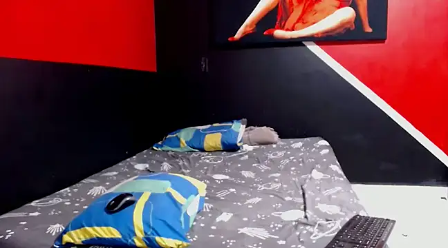 Snapshot of khendraDab chatting on February 13, 2025, 11:15 pm khendraDab online show from February 13, 2025, 11:15 pm