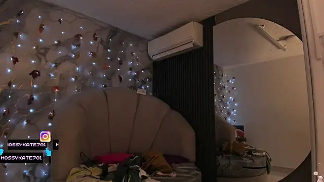 Katemoss70 online show from December 4, 2025, 12:25 pm