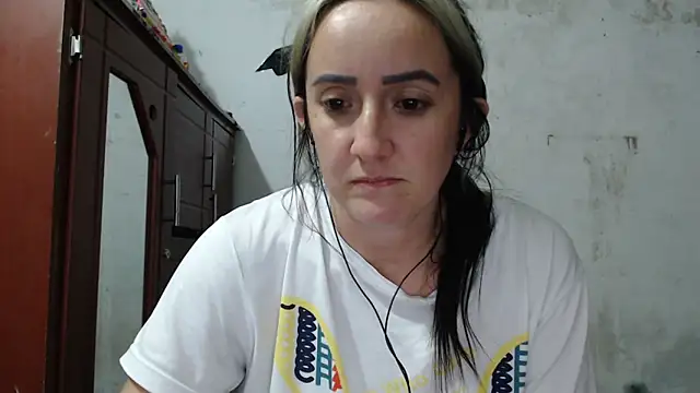 Snapshot of DeepAnal07 chatting on February 5, 2026, 4:28 am DeepAnal07 online show from February 5, 2026, 4:28 am