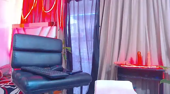 Hotgiirl 1 online show from March 11, 2025, 3:02 pm