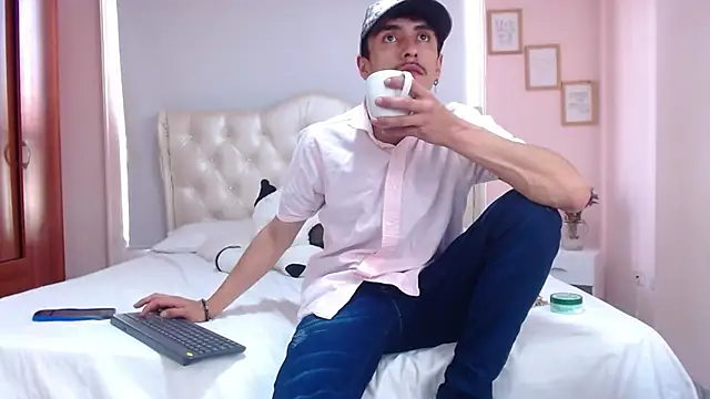 ryan maxy online show from January 18, 2025, 6:32 pm