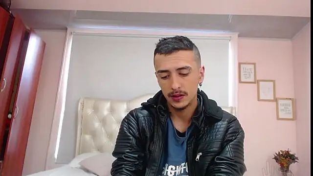 ryan maxy online show from January 26, 2025, 12:33 pm