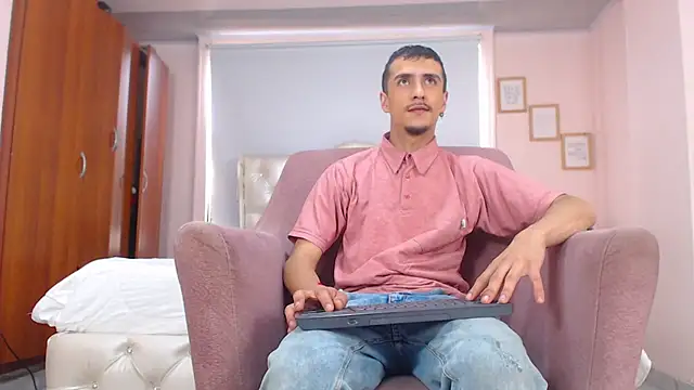 ryan maxy online show from March 4, 2025, 12:22 pm