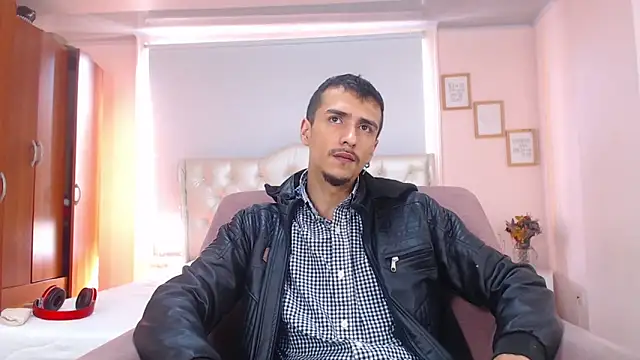 ryan maxy online show from March 7, 2025, 1:29 pm