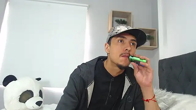 ryan maxy online show from March 18, 2025, 3:42 pm