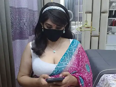Snapshot of Lovelywife786 chatting on July 25, 2026, 6:00 am Lovelywife786 online show from July 25, 2026, 6:00 am