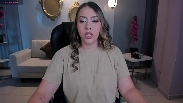 MartinnaBonnet online show from January 23, 2025, 12:52 pm