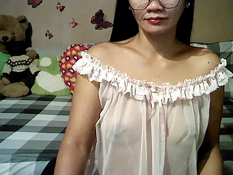 Snapshot of Mia_Rein chatting on February 10, 2026, 1:10 am Mia Rein online show from February 10, 2026, 1:10 am