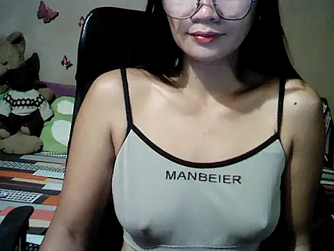 Snapshot of Mia_Rein chatting on March 14, 2026, 2:33 pm Mia Rein online show from March 14, 2026, 2:33 pm