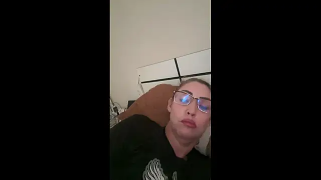 RAIRAsexy online show from December 15, 2025, 6:12 pm