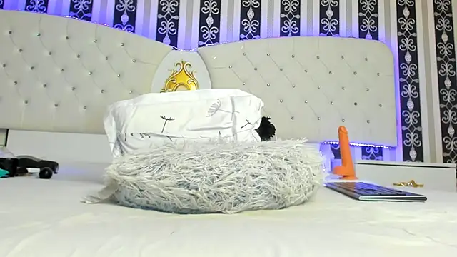 Aidasina online show from February 8, 2025, 2:26 am