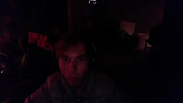 aukermanalex12 online show from December 19, 2025, 8:43 am