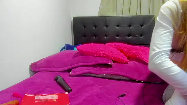 Snapshot of horny__molly_ chatting on March 20, 2026, 3:44 am horny molly online show from March 20, 2026, 3:44 am