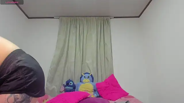 Snapshot of horny__molly_ chatting on July 22, 2026, 2:25 am horny molly online show from July 22, 2026, 2:25 am