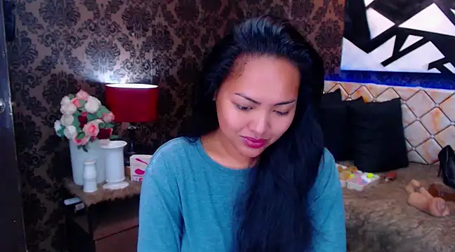 HugeCock Savanna online show from February 21, 2025, 3:45 am