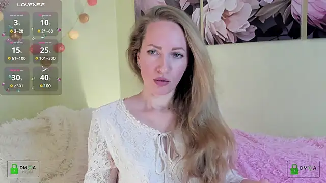 Snapshot of Queenymel chatting on December 12, 2024, 5:15 pm Queenymel online show from December 12, 2024, 5:15 pm