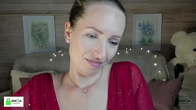 Snapshot of Queenymel chatting on October 24, 2025, 5:09 pm Queenymel online show from October 24, 2025, 5:09 pm