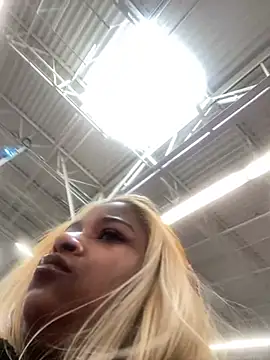 Snapshot of BigFineSelena chatting on January 31, 2025, 5:32 pm BigFineSelena online show from January 31, 2025, 5:32 pm