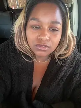 Snapshot of BigFineSelena chatting on December 19, 2025, 3:08 pm BigFineSelena online show from December 19, 2025, 3:08 pm