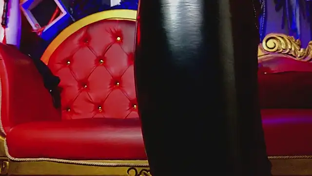 PerlaDivaio online show from March 13, 2025, 1:50 pm