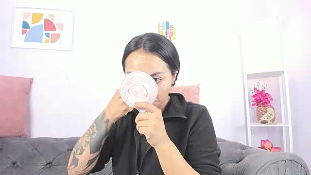 miss soffi  online show from March 15, 2025, 12:13 pm