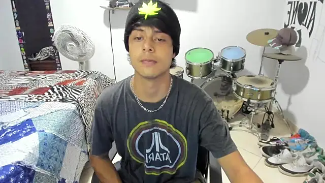 Zack falcon online show from September 24, 2025, 3:43 am