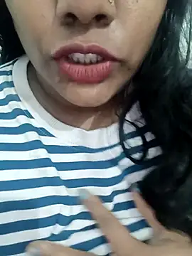 Snapshot of rekhabb123 chatting on January 9, 2026, 5:15 pm rekhabb123 online show from January 9, 2026, 5:15 pm